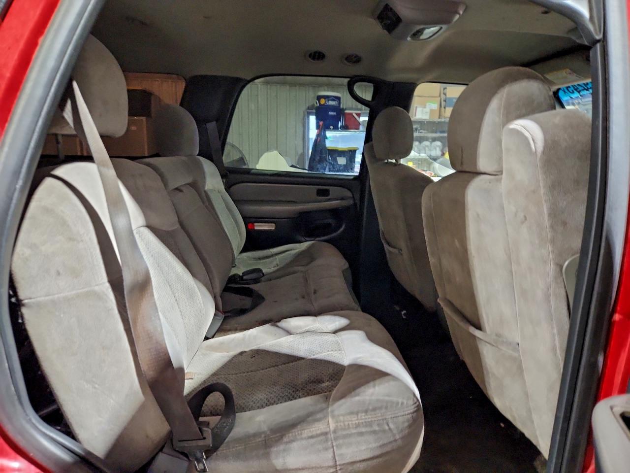 2001 Chevrolet Tahoe C1500 VIN: 1GNEC13T31R136667 Lot: 94779245