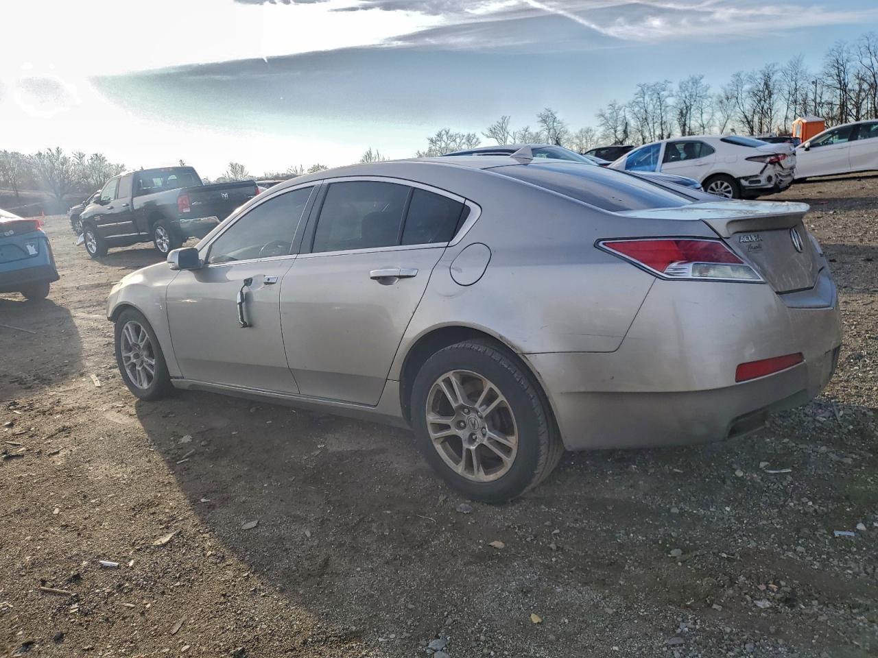 Фото: 19UUA8F53BA004350