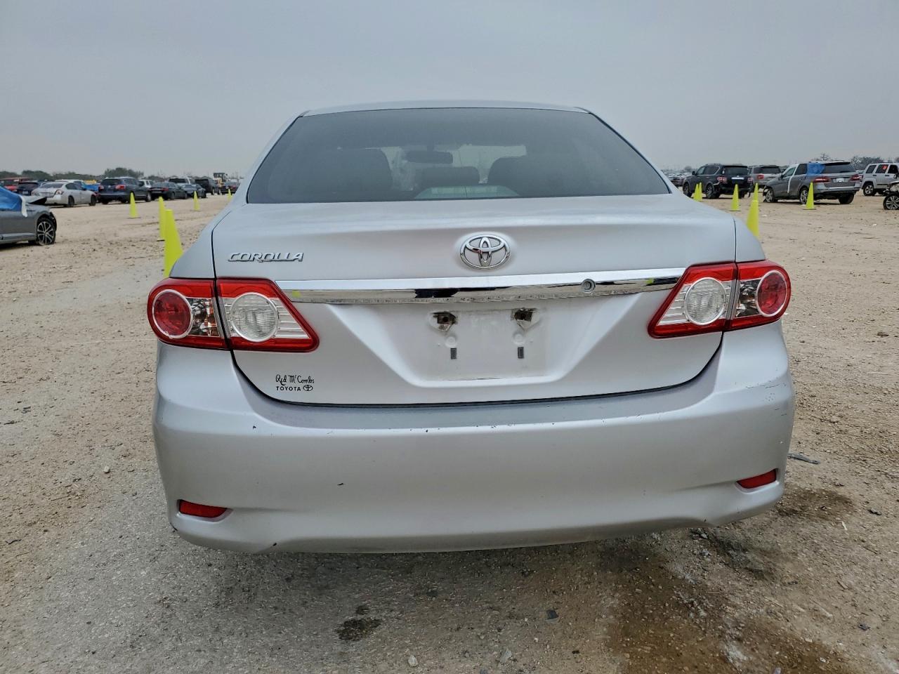 2013 Toyota Corolla Base VIN: JTDBU4EEXDJ117285 Lot: 94032945