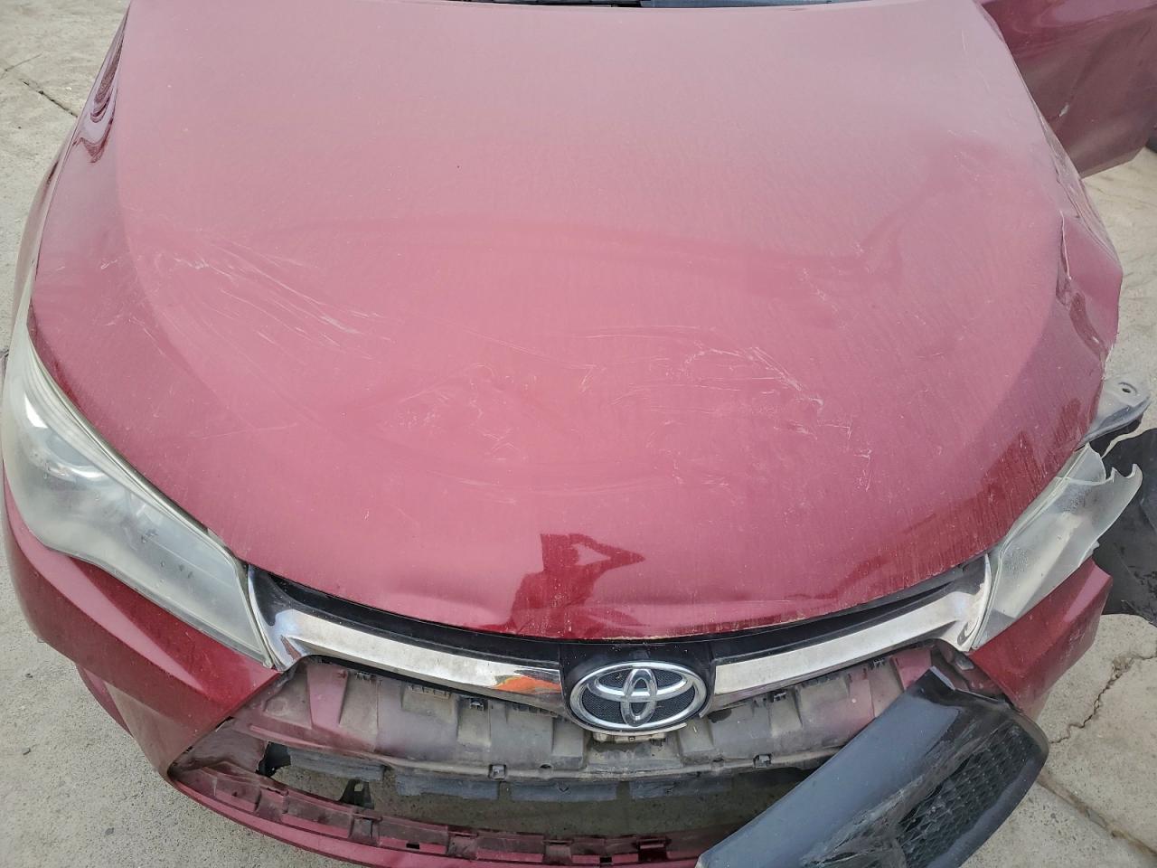 2016 Toyota Camry Le VIN: 4T1BF1FKXGU556742 Lot: 95557905