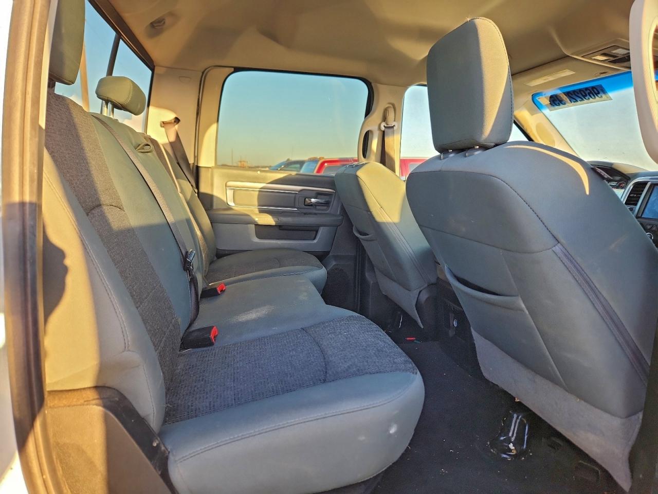 2018 Ram 1500 Slt VIN: 3C6RR6LT3JG162845 Lot: 96922395