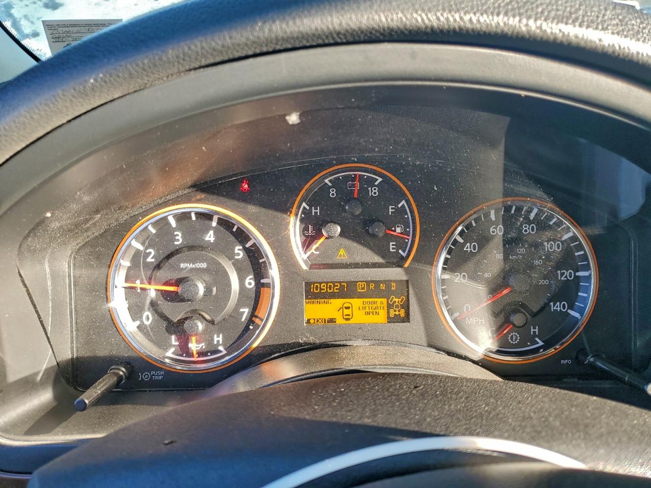 2015 Nissan Armada Sv VIN: 5N1AA0NC3FN615606 Lot: 94899985