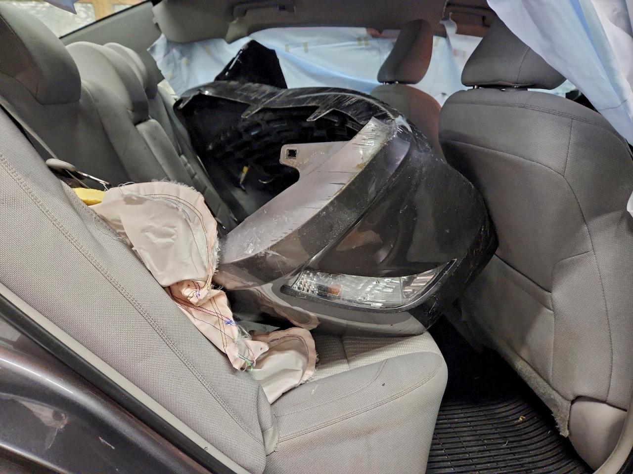 2016 Toyota Camry Le VIN: 4T4BF1FK6GR555481 Lot: 95877365