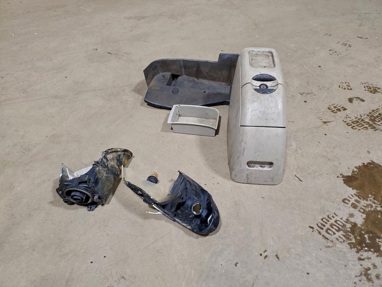 2007 Chrysler Town & Country Lx VIN: 1A4GJ45R17B163033 Lot: 96425515