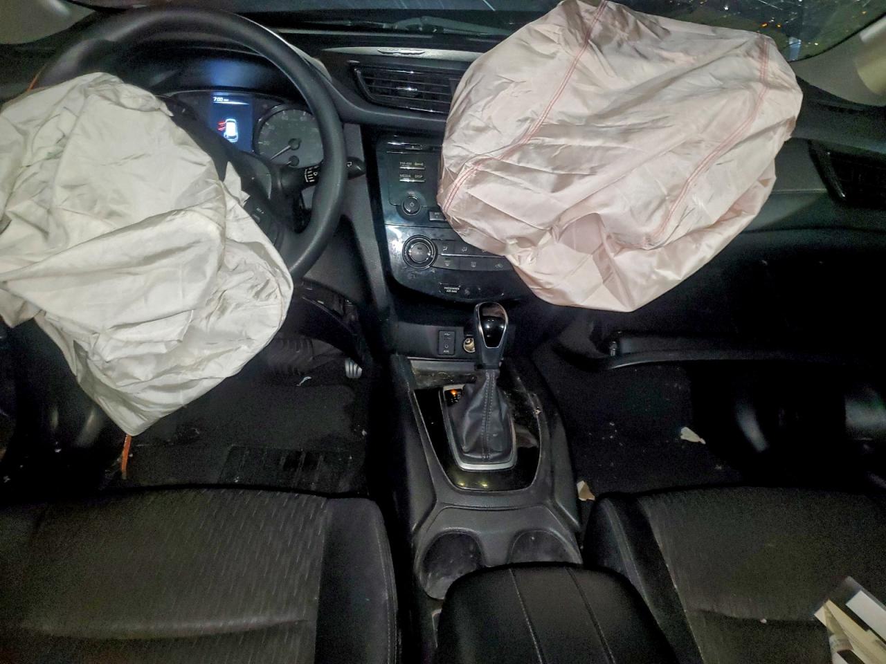 2017 Nissan Rogue S VIN: JN8AT2MT0HW138324 Lot: 97437135