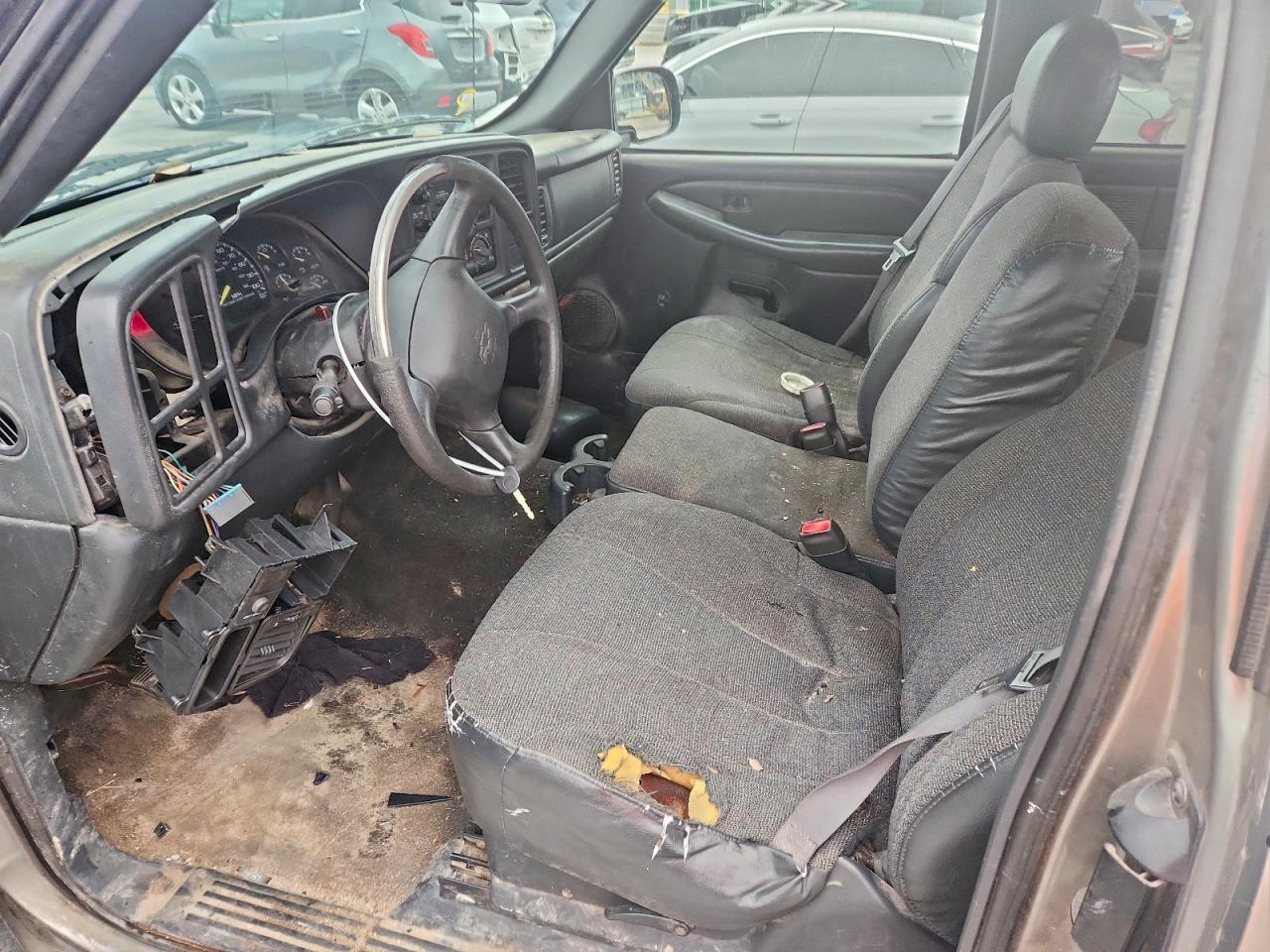 2001 Chevrolet Silverado C1500 VIN: 2GCEC19T411178841 Lot: 95487835