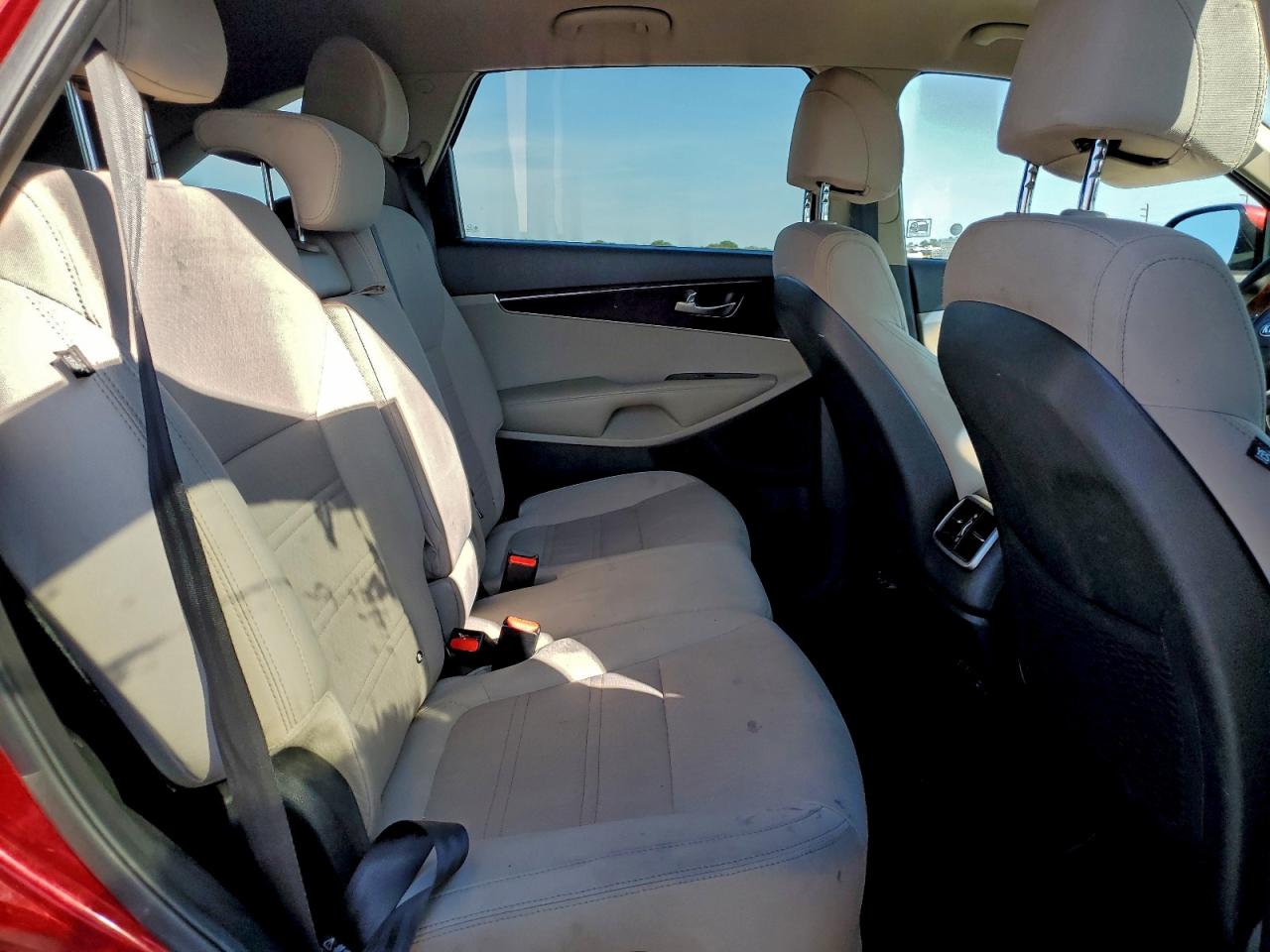 2017 Kia Sorento Lx VIN: 5XYPG4A34HG197044 Lot: 95873765