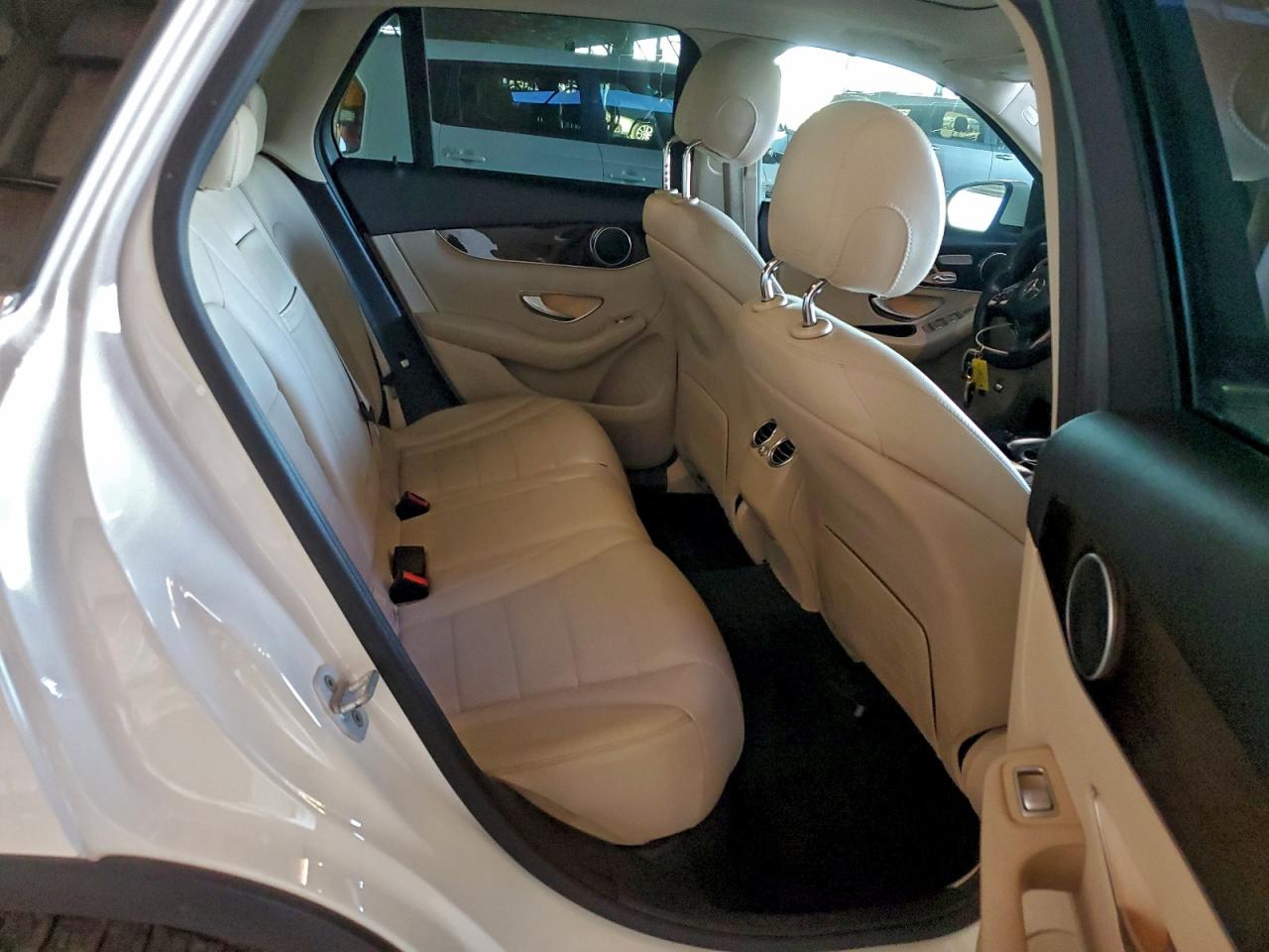 2016 Mercedes-Benz Glc 300 VIN: WDC0G4JB5GF073126 Lot: 95495105