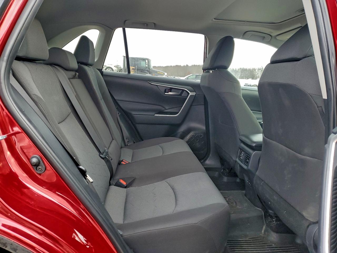 2025 Toyota Rav4 Xle VIN: 2T3P1RFVXSW526606 Lot: 94761165