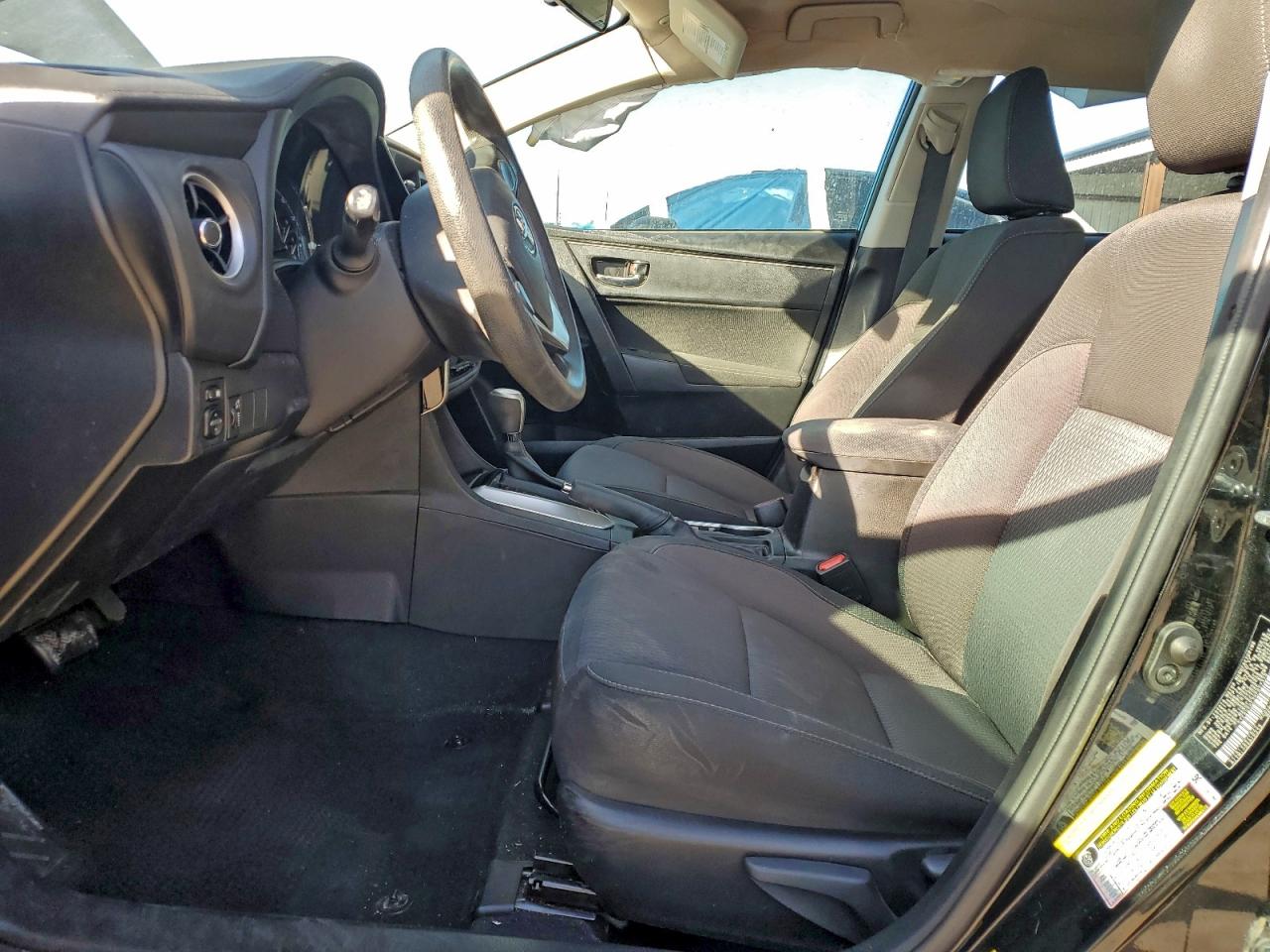 2017 Toyota Corolla L VIN: 5YFBURHE3HP657376 Lot: 95207745