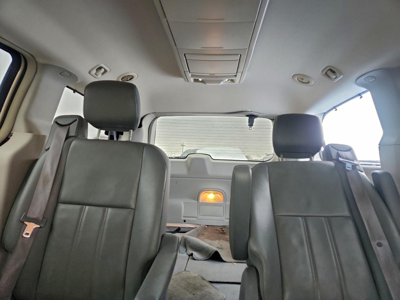 2010 Chrysler Town & Country Touring VIN: 2A4RR5D17AR241679 Lot: 94778215