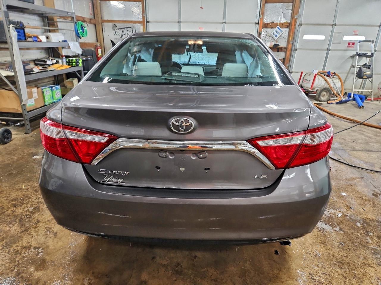 2016 Toyota Camry Le VIN: 4T4BF1FK6GR555481 Lot: 95877365