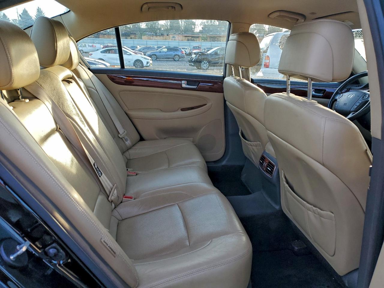 2013 Hyundai Genesis 3.8L VIN: KMHGC4DD3DU243421 Lot: 94812965