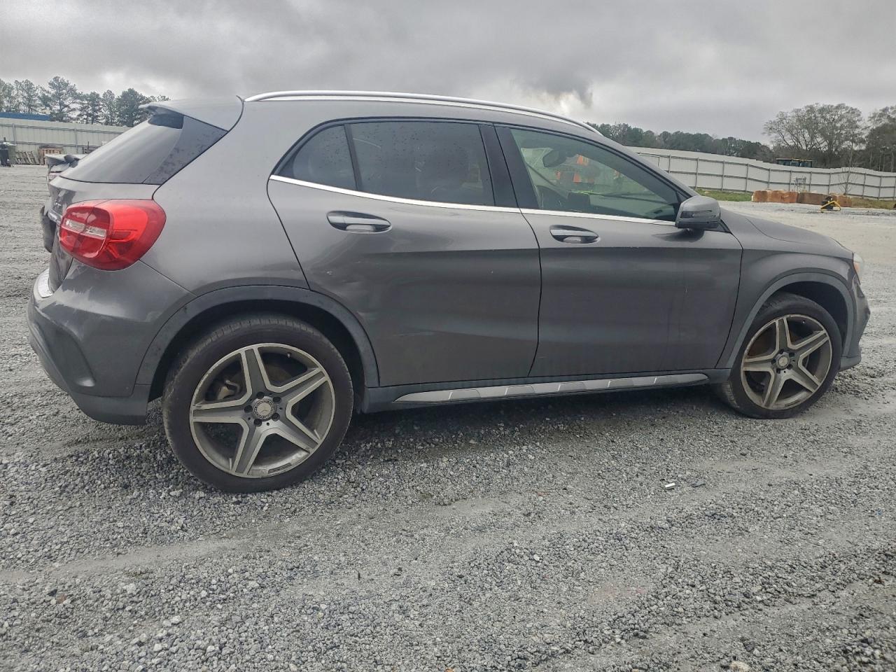 Фото: WDCTG4GB3FJ032185