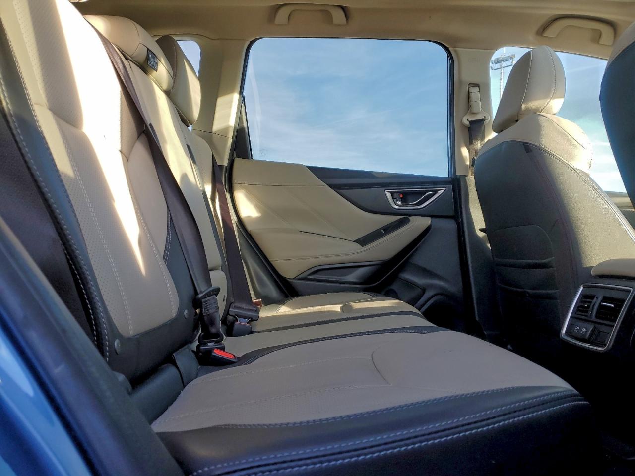 2019 Subaru Forester Limited VIN: JF2SKAUCXKH456090 Lot: 95402105