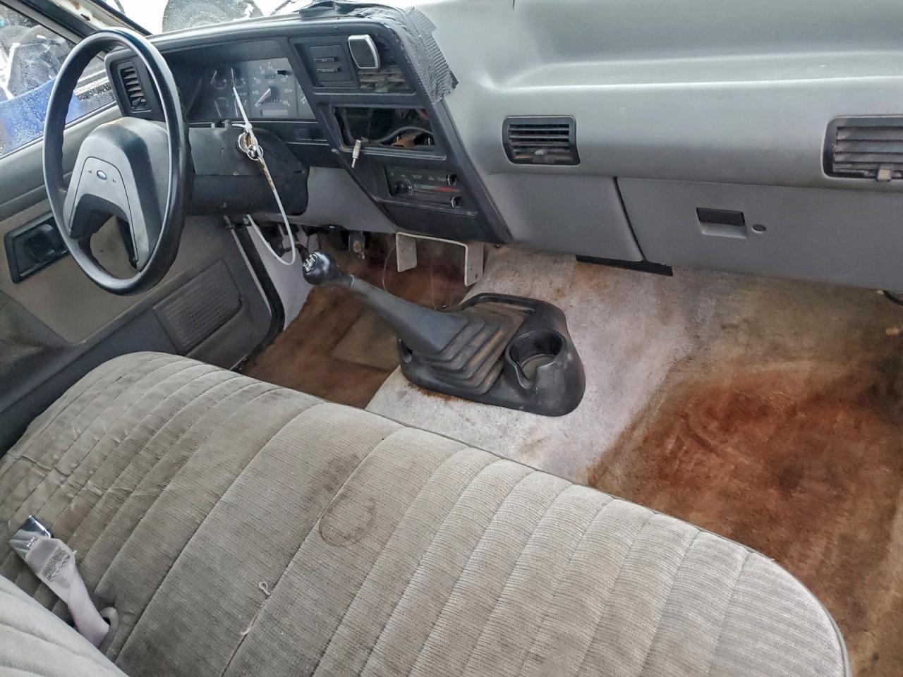 1992 Ford Ranger VIN: 1FTCR11T3NTA13994 Lot: 93901595