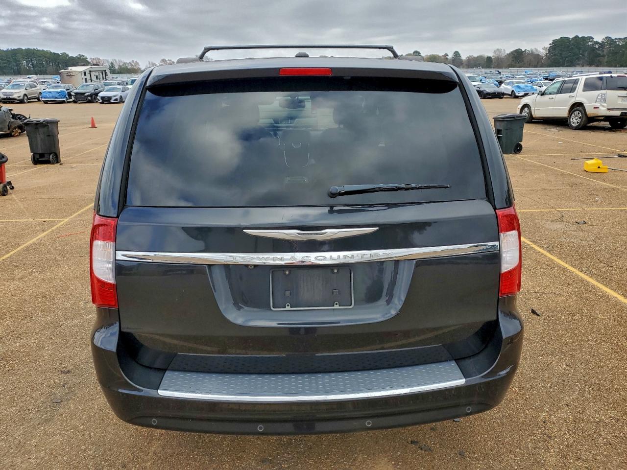 2015 Chrysler Town & Country Touring L VIN: 2C4RC1CG5FR675449 Lot: 97004565