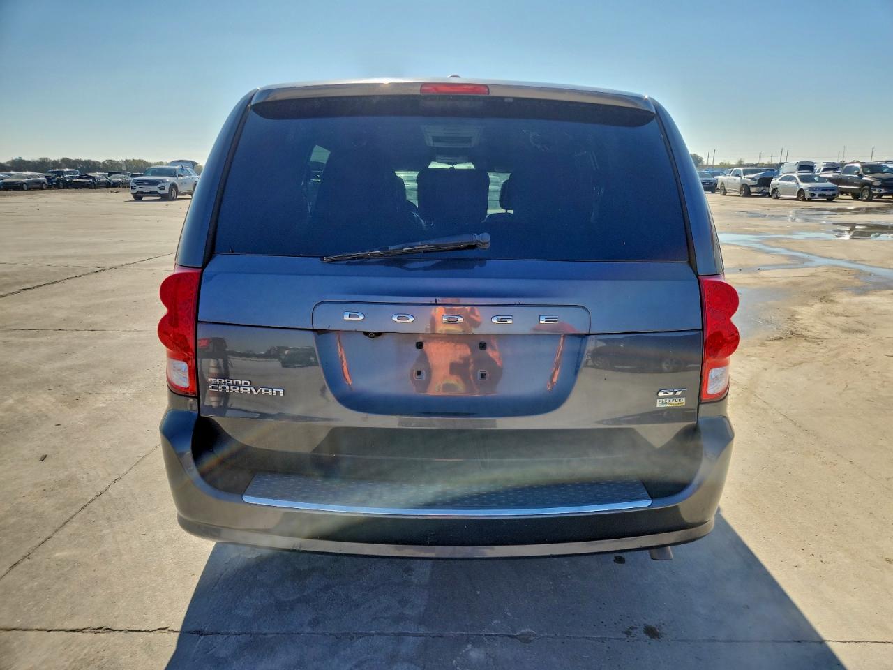 2017 Dodge Grand Caravan Gt VIN: 2C4RDGEG5HR765152 Lot: 95214665