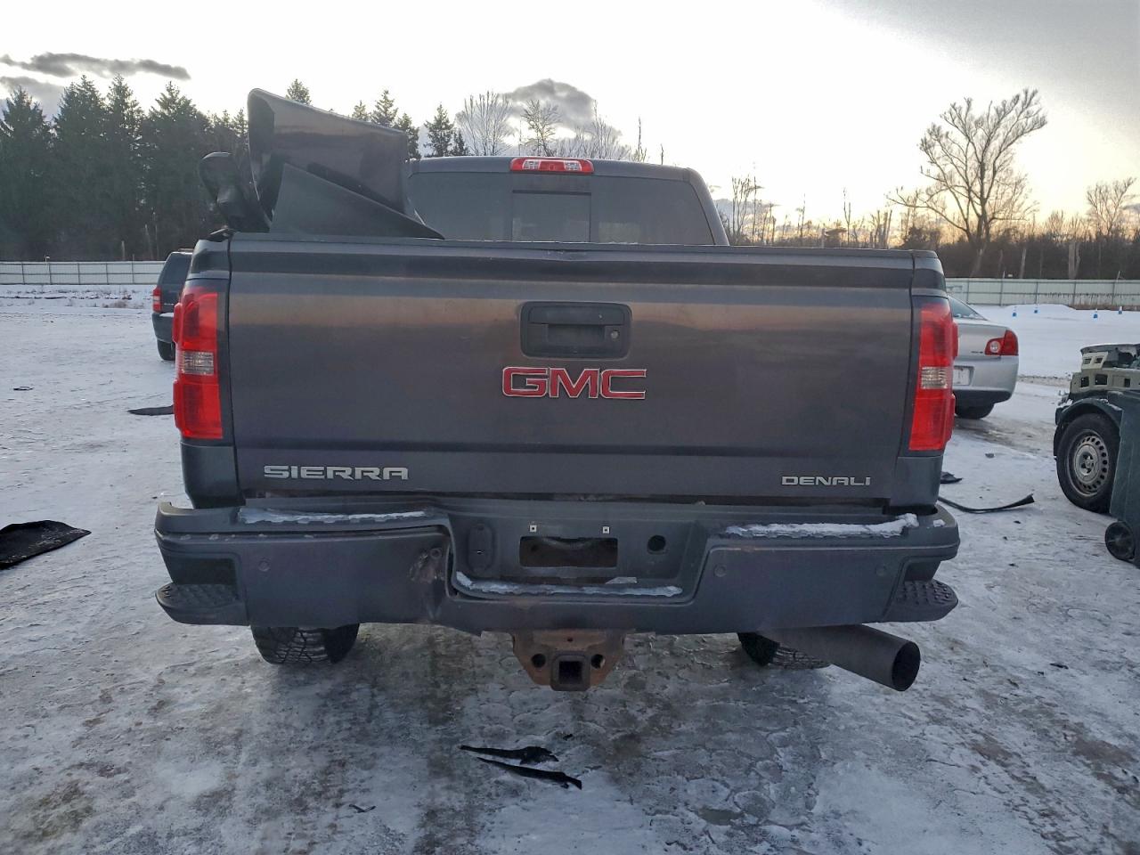 2015 GMC Sierra K2500 Denali VIN: 1GT120E82FF142031 Lot: 96605425