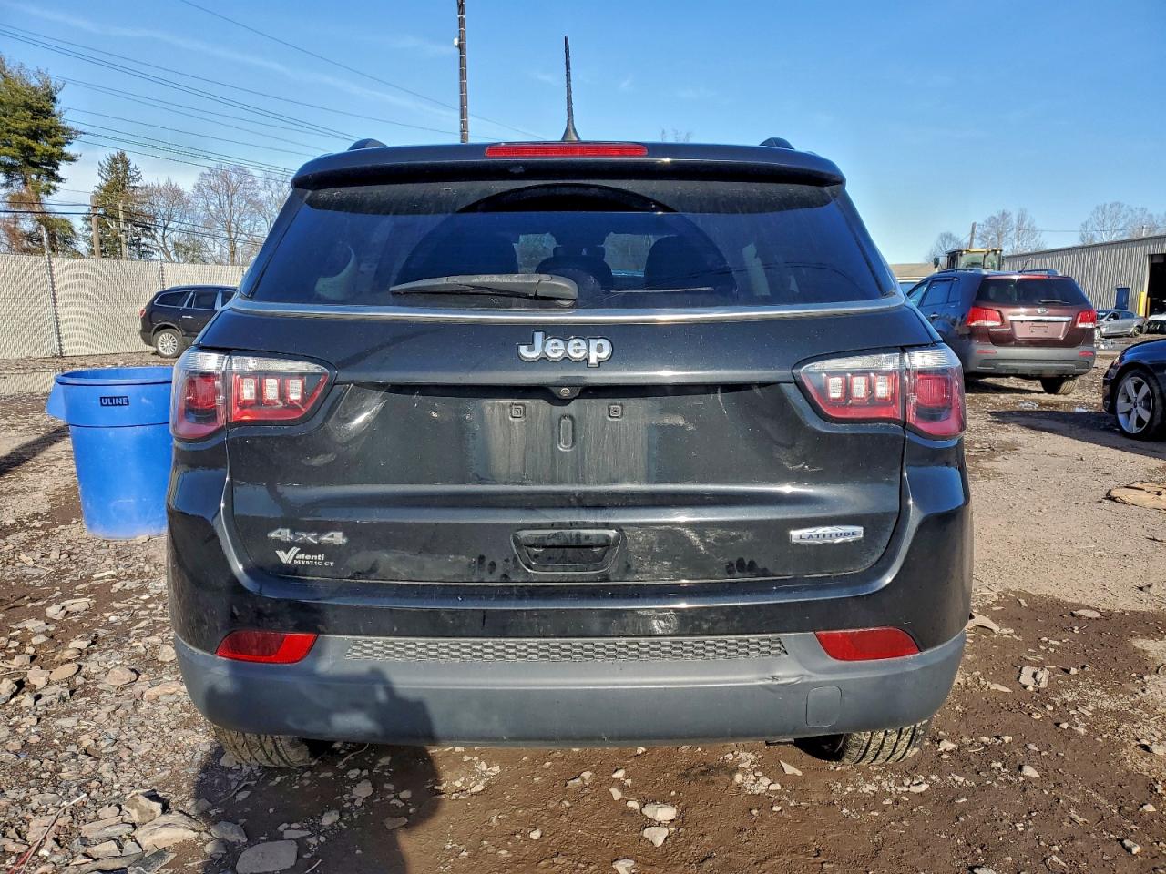2018 Jeep Compass Latitude VIN: 3C4NJDBB9JT174968 Lot: 95082415