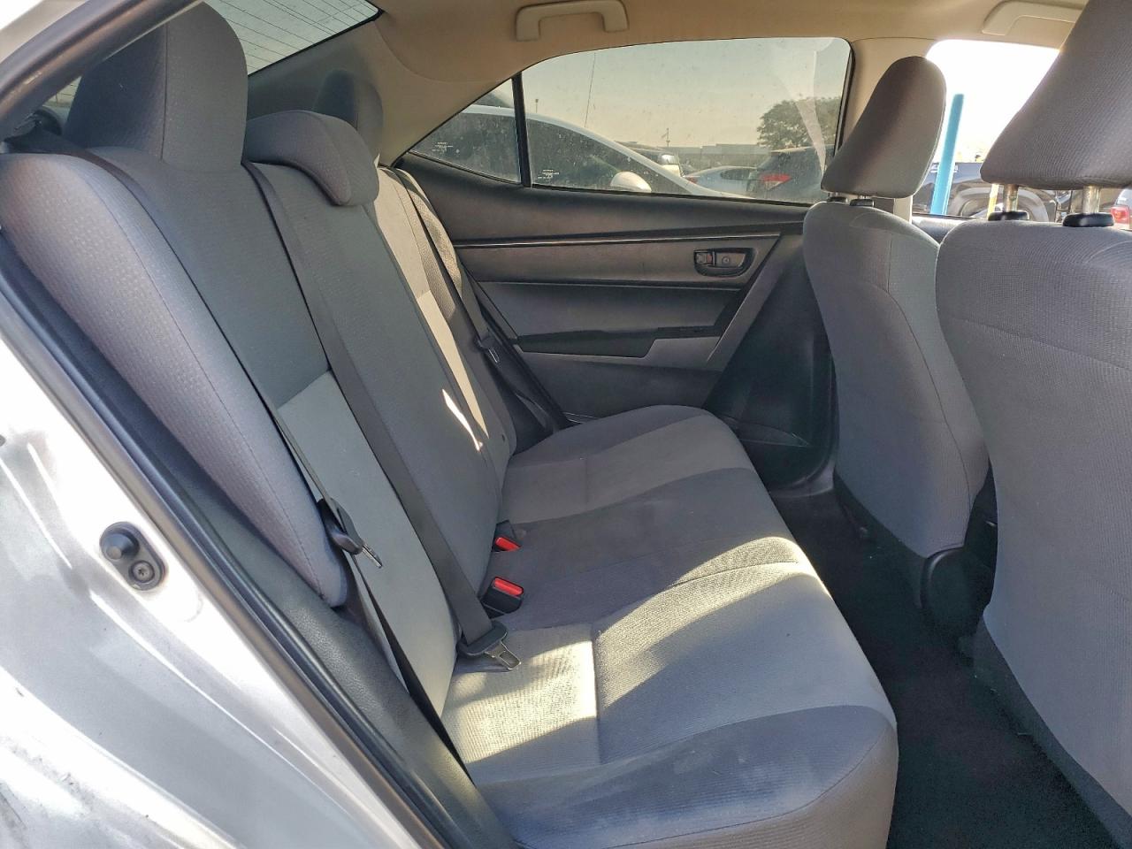 2015 Toyota Corolla L VIN: 5YFBURHE5FP288016 Lot: 97165315