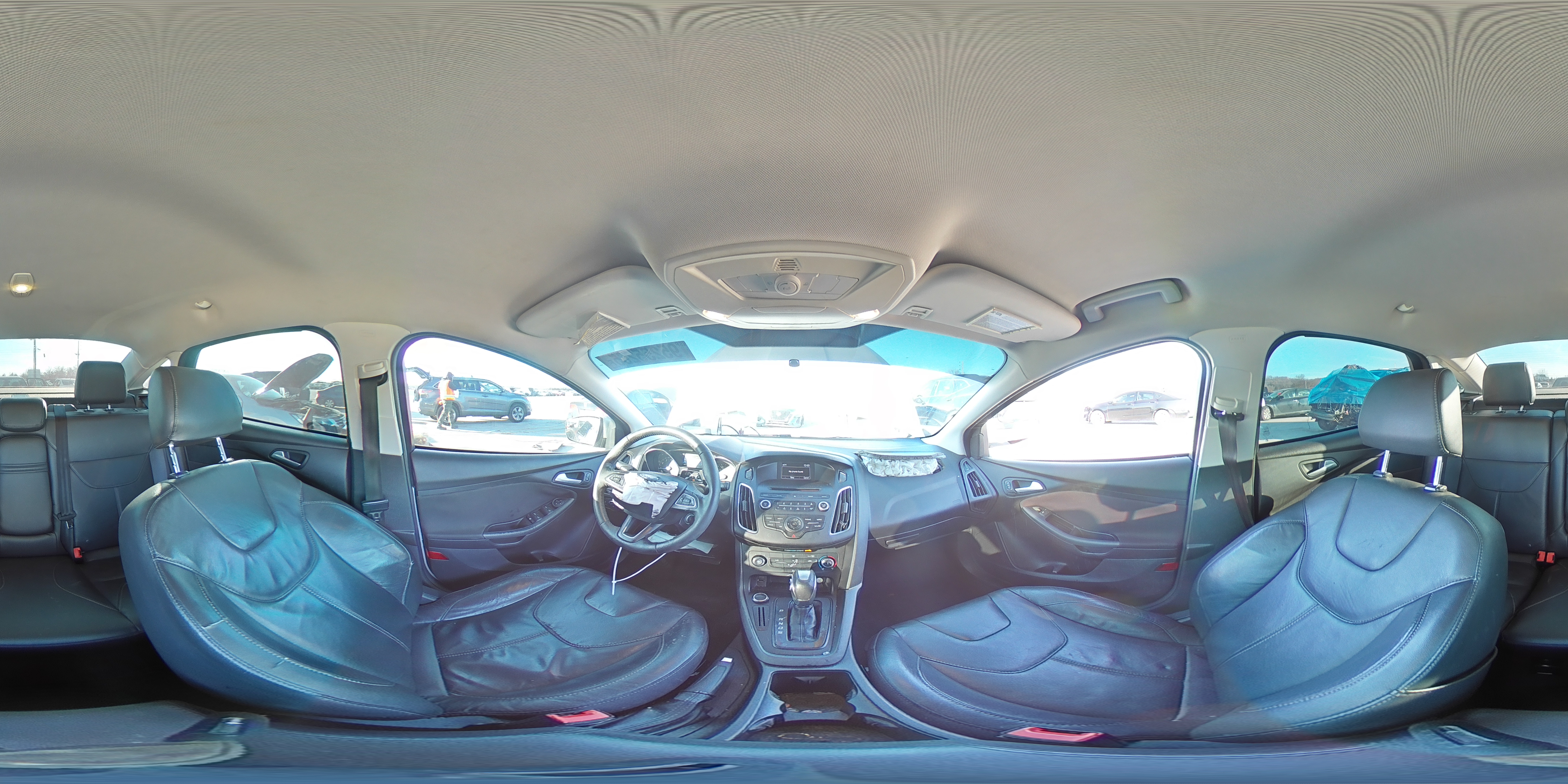 2016 Ford Focus Se VIN: 1FADP3F22GL332334 Lot: 95255265