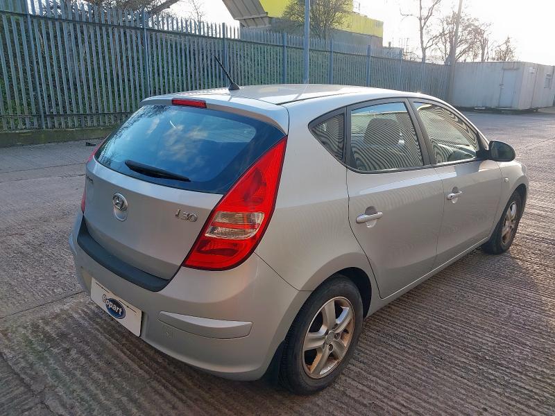 2009 HYUNDAI I30 1.4 COMFORT 5DR