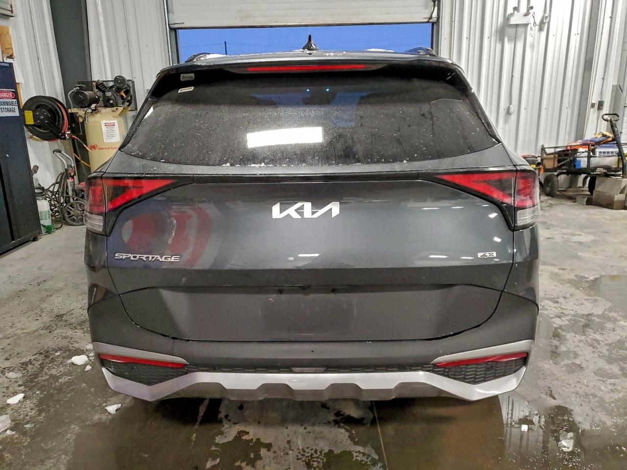 2024 Kia Sportage Ex VIN: KNDPVCDF8R7319859 Lot: 97388535