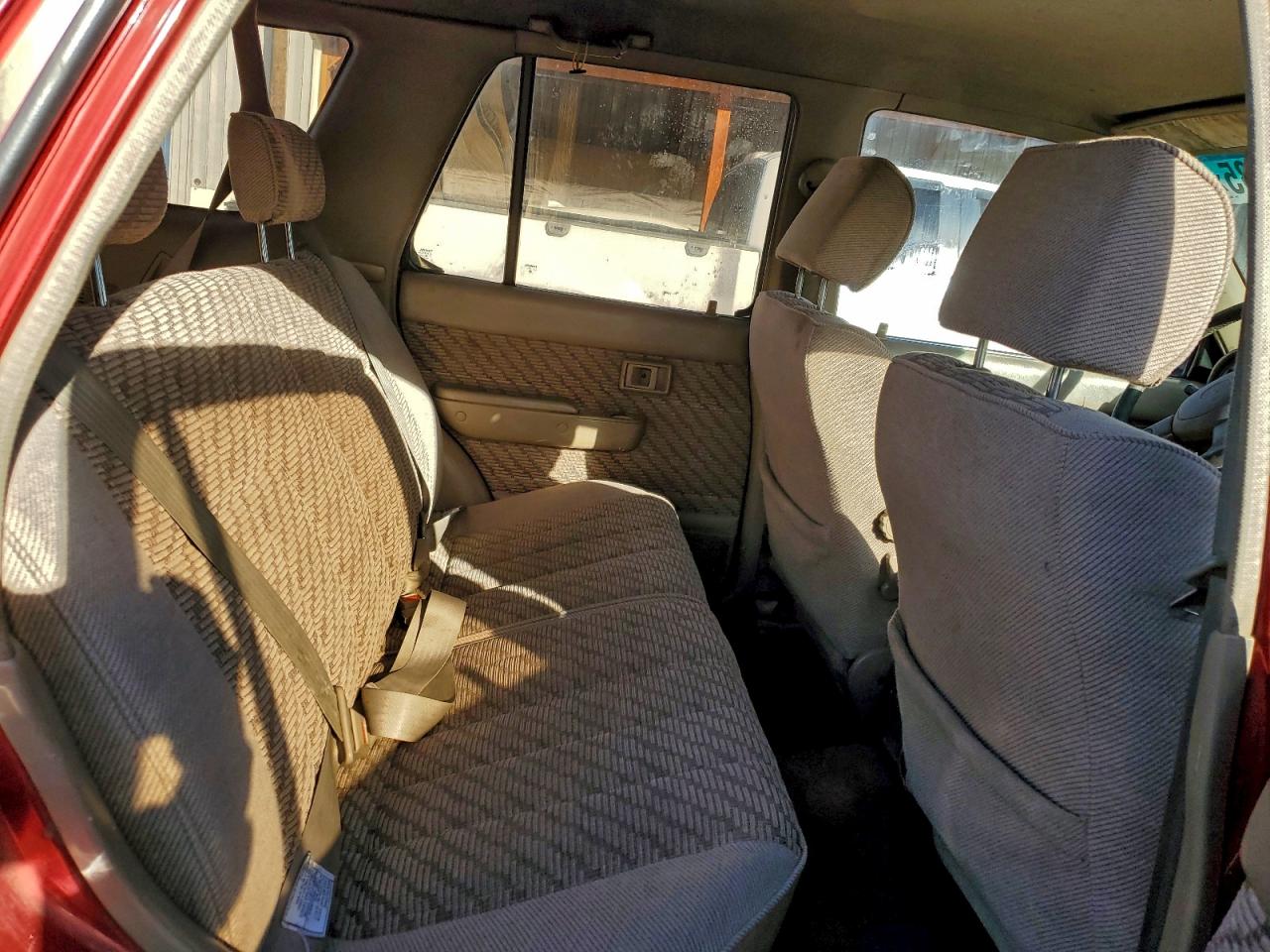 1994 Toyota 4Runner Vn39 Sr5 VIN: JT3VN39W8R8068646 Lot: 96608185