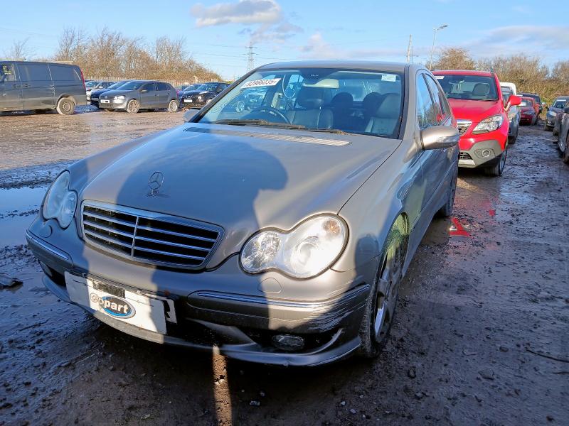 2005 MERCEDES-BENZ C CLASS C180K AVANTGARDE SE 4DR for sale at Copart BRISTOL