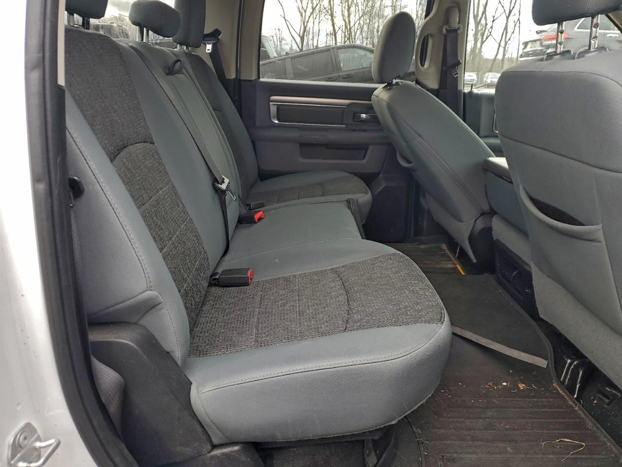 2017 Ram 1500 Slt VIN: 1C6RR7LT7HS706823 Lot: 96040905