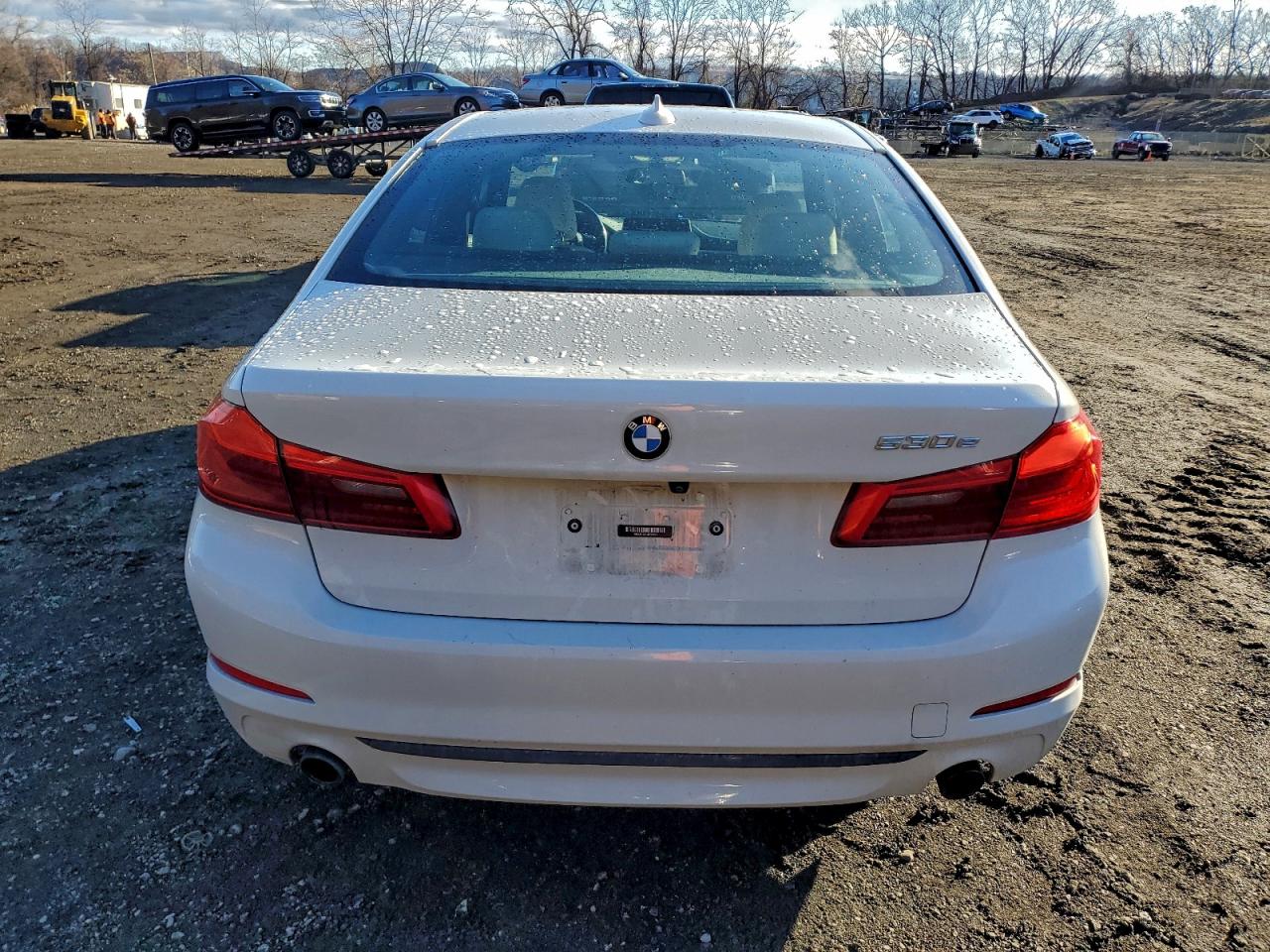 2018 BMW 530Xe VIN: WBAJB1C51JB374907 Lot: 94316525