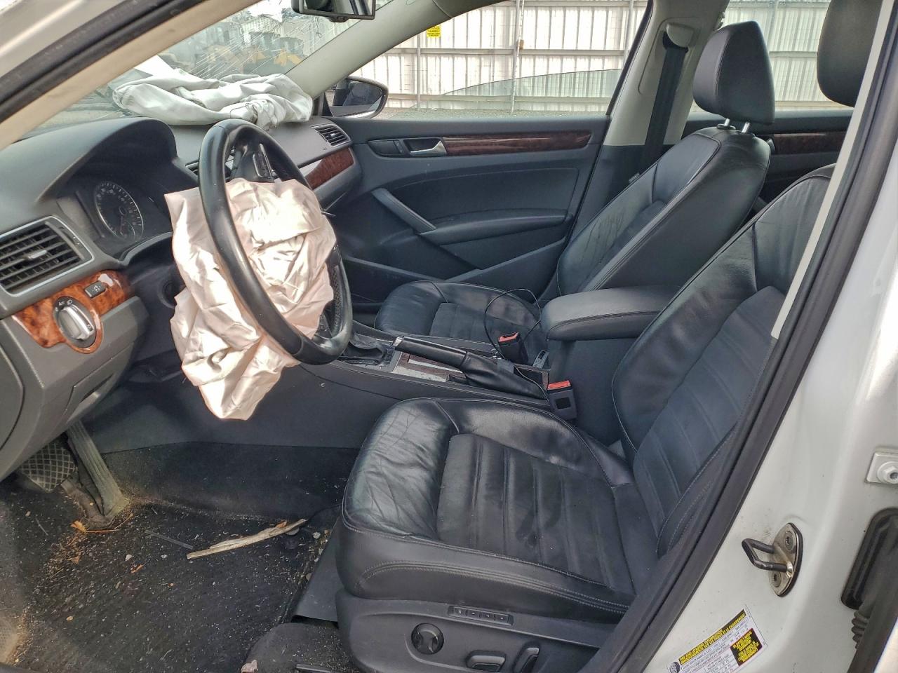 2012 Volkswagen Passat Sel VIN: 1VWCP7A38CC092436 Lot: 95889755