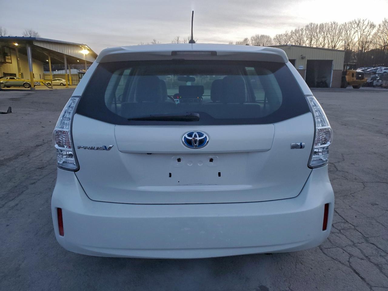 2014 Toyota Prius V VIN: JTDZN3EU8E3319383 Lot: 95143495