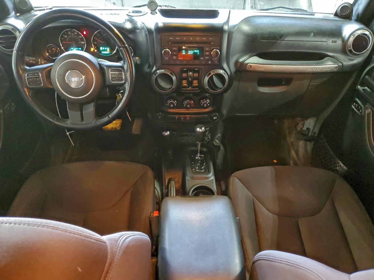 2014 Jeep Wrangler Unlimited Sport VIN: 1C4BJWDG3EL263802 Lot: 97258225