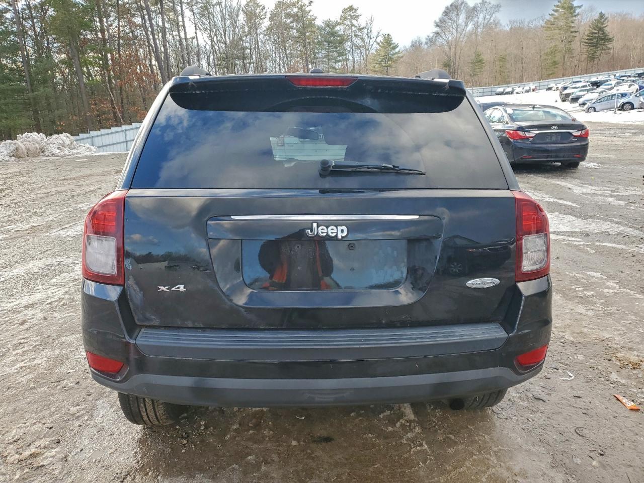 2014 Jeep Compass Latitude VIN: 1C4NJDEB1ED616472 Lot: 95153605