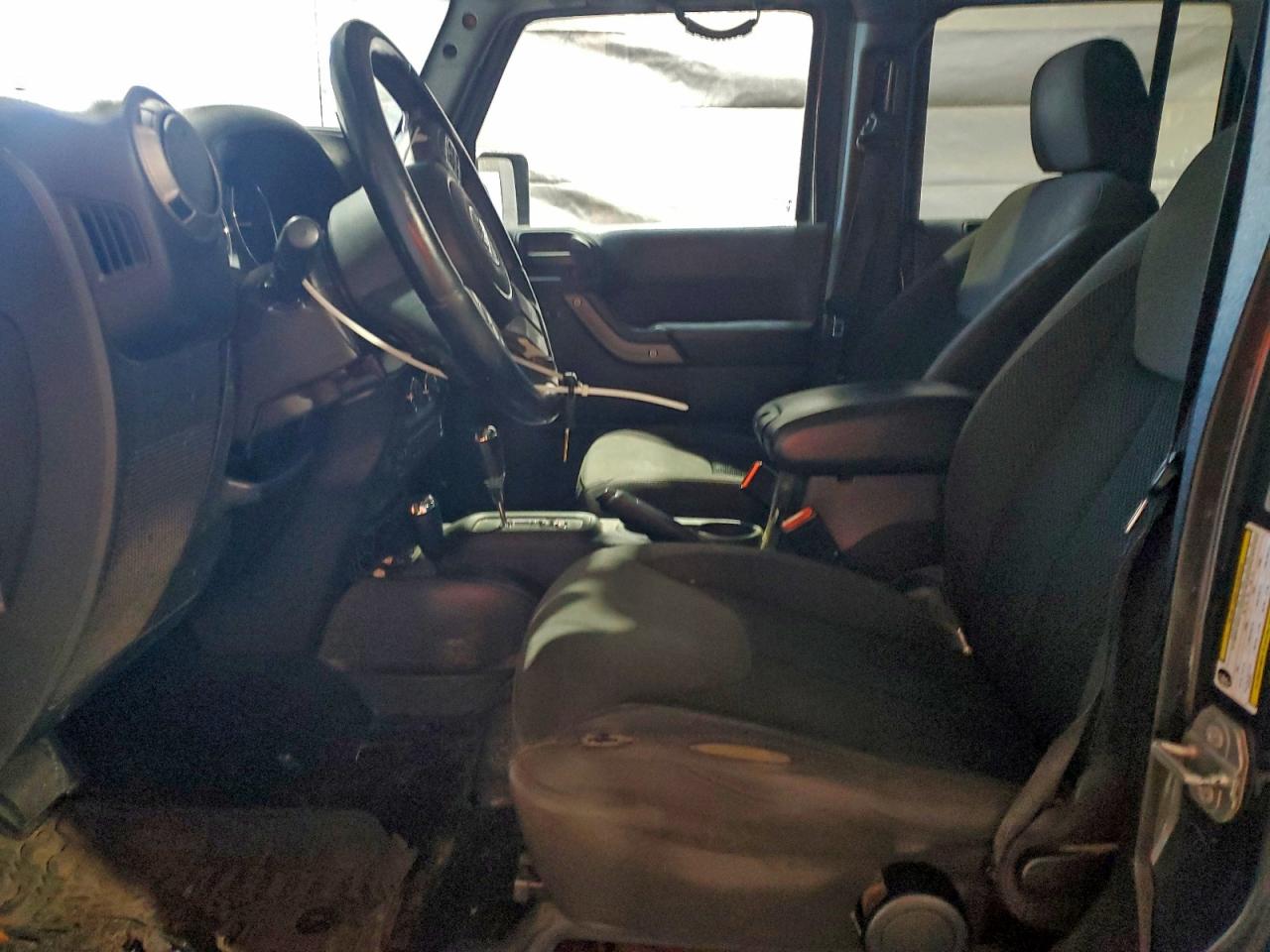 2017 Jeep Wrangler Unlimited Sport VIN: 1C4BJWDG8HL657302 Lot: 94910845