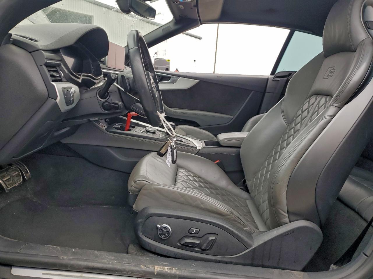 Фото: WAU24GF59JN010097