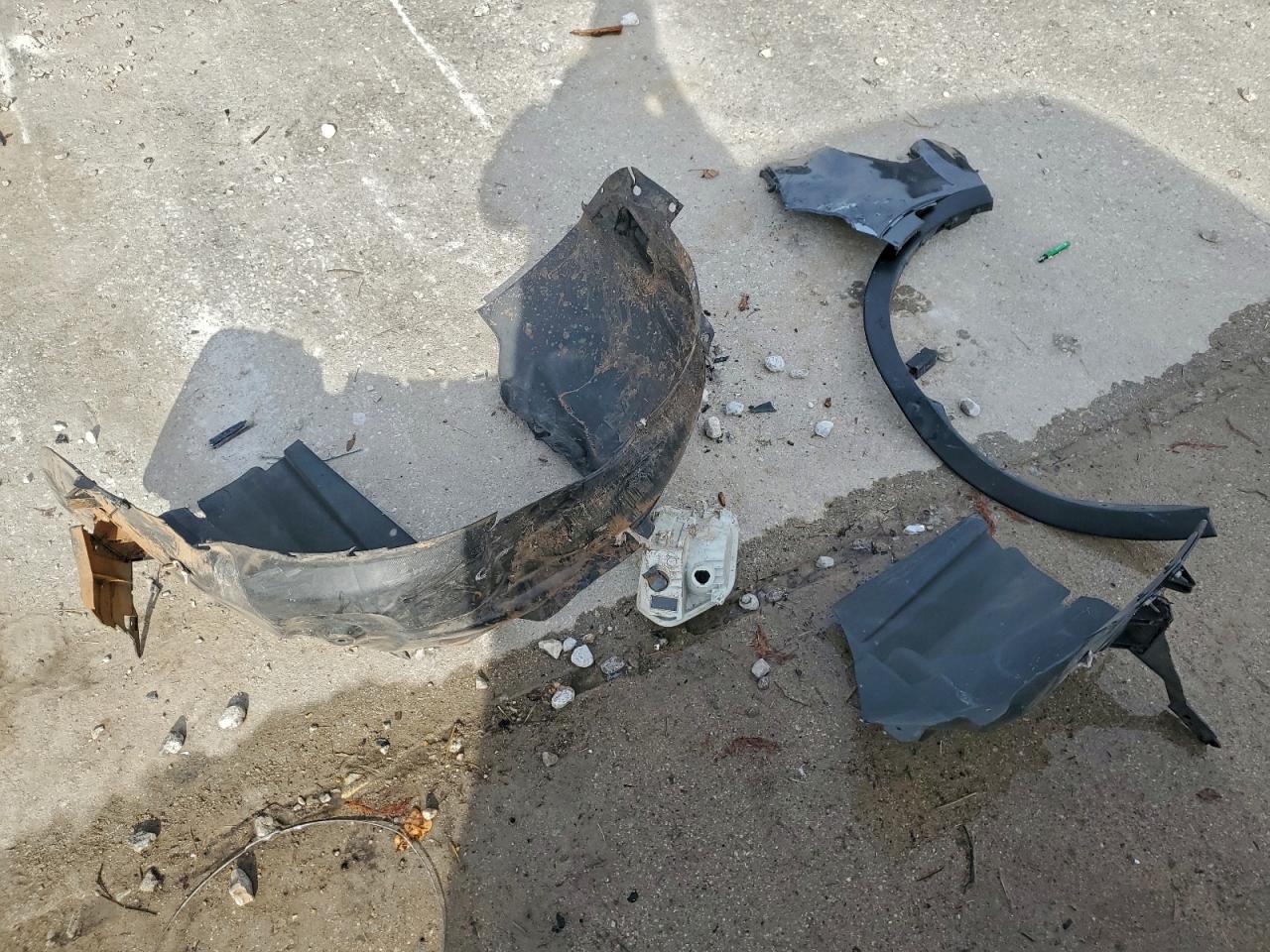 2017 Ford Escape Se VIN: 1FMCU0GD8HUC87310 Lot: 95639415