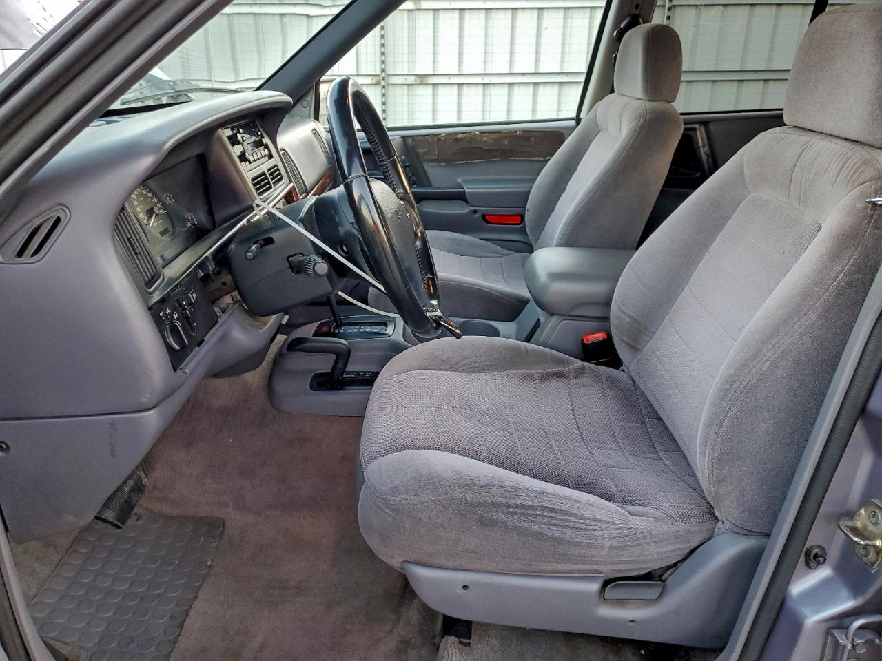 1996 Jeep Grand Cherokee Laredo VIN: 1J4GZ58S9TC197237 Lot: 95264225