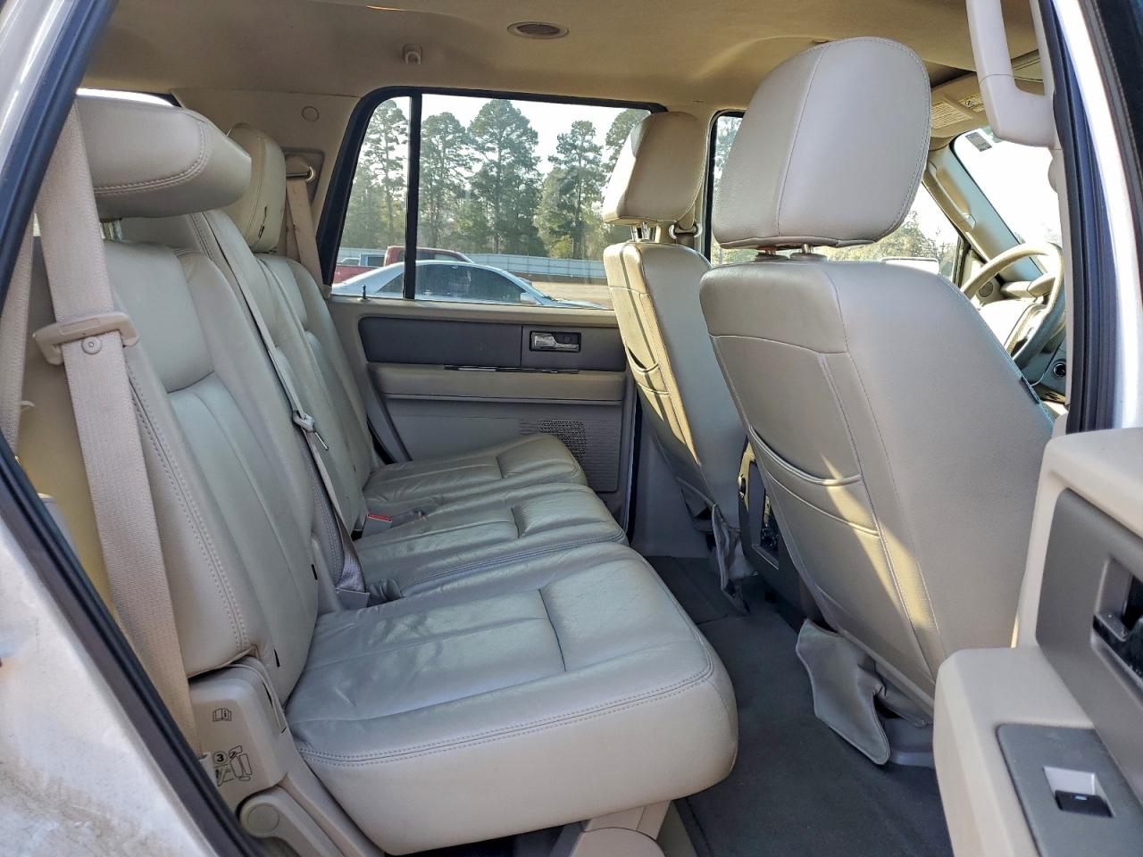 2007 Ford Expedition Xlt VIN: 1FMFU155X7LA01542 Lot: 95968445