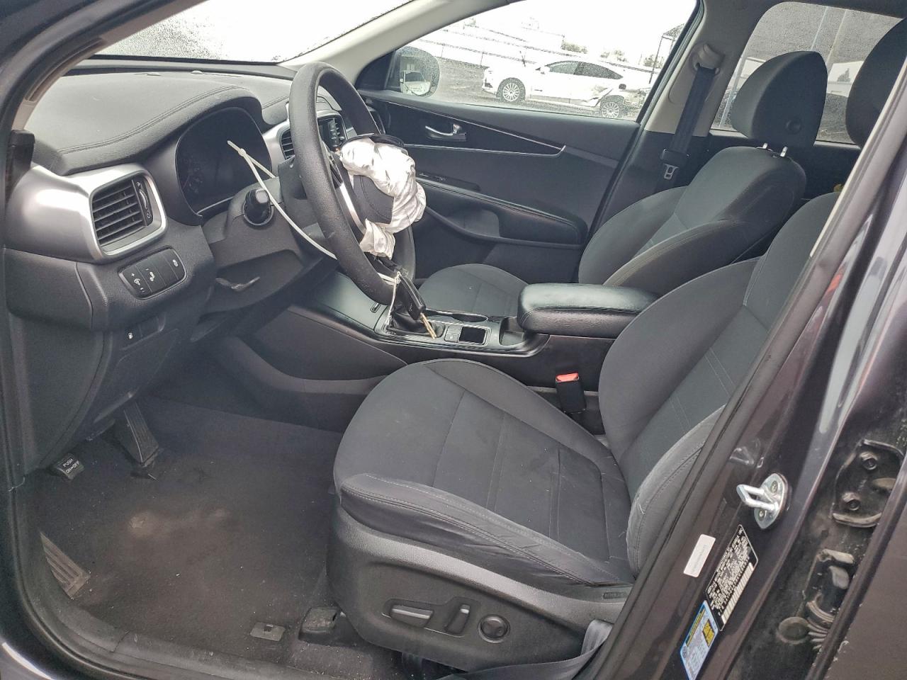 2019 Kia Sorento Lx VIN: 5XYPG4A58KG486856 Lot: 95795725