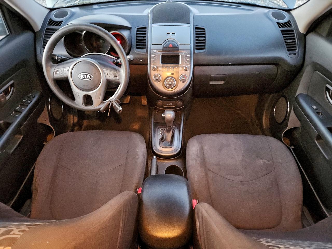 2011 Kia Soul + VIN: KNDJT2A2XB7320072 Lot: 94575745