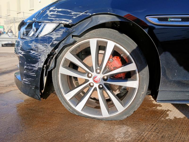 2017 JAGUAR XE 2.0D [180] R-SPORT 4DR