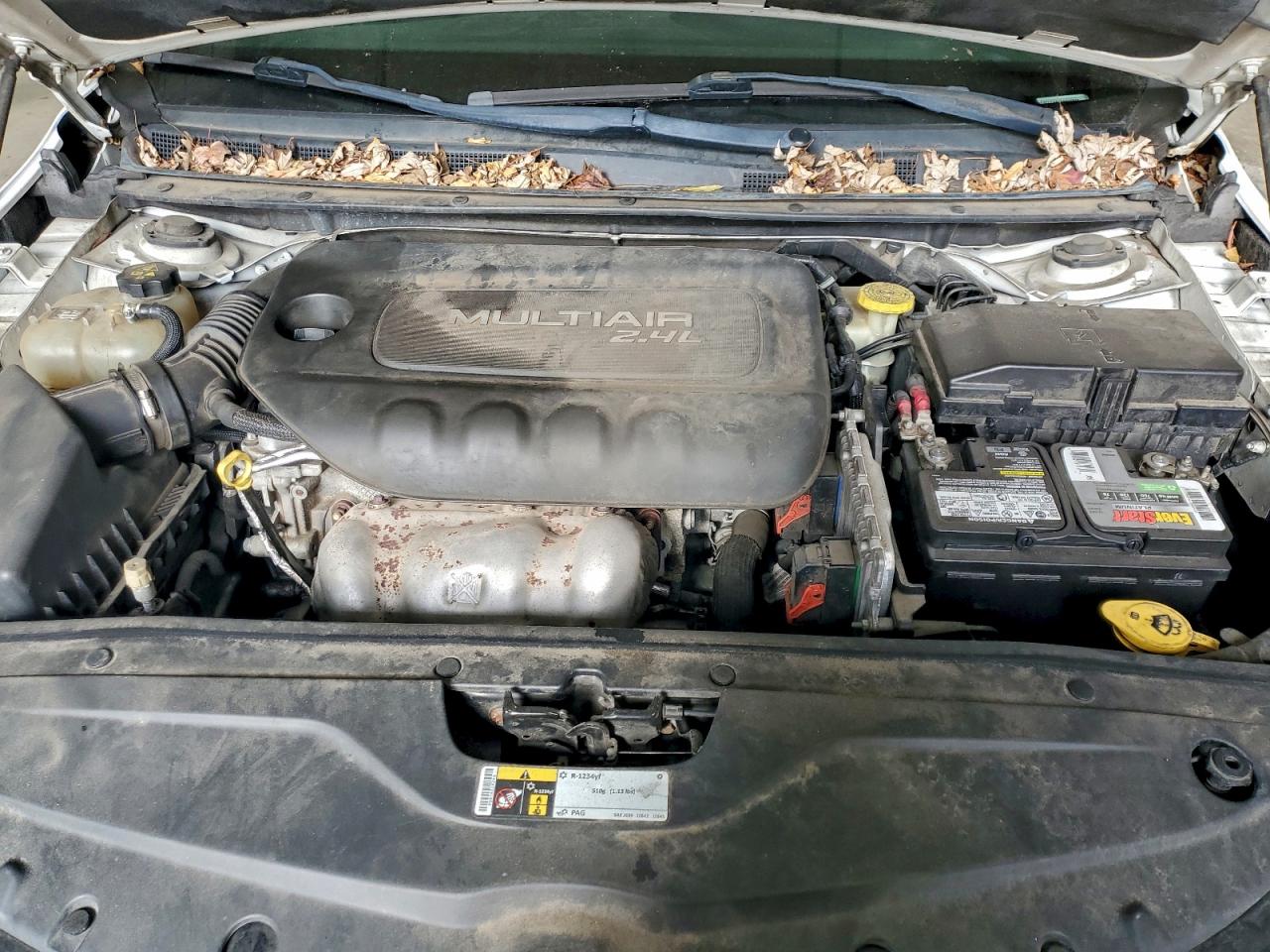 2015 Chrysler 200 Limited VIN: 1C3CCCAB7FN634833 Lot: 96904315