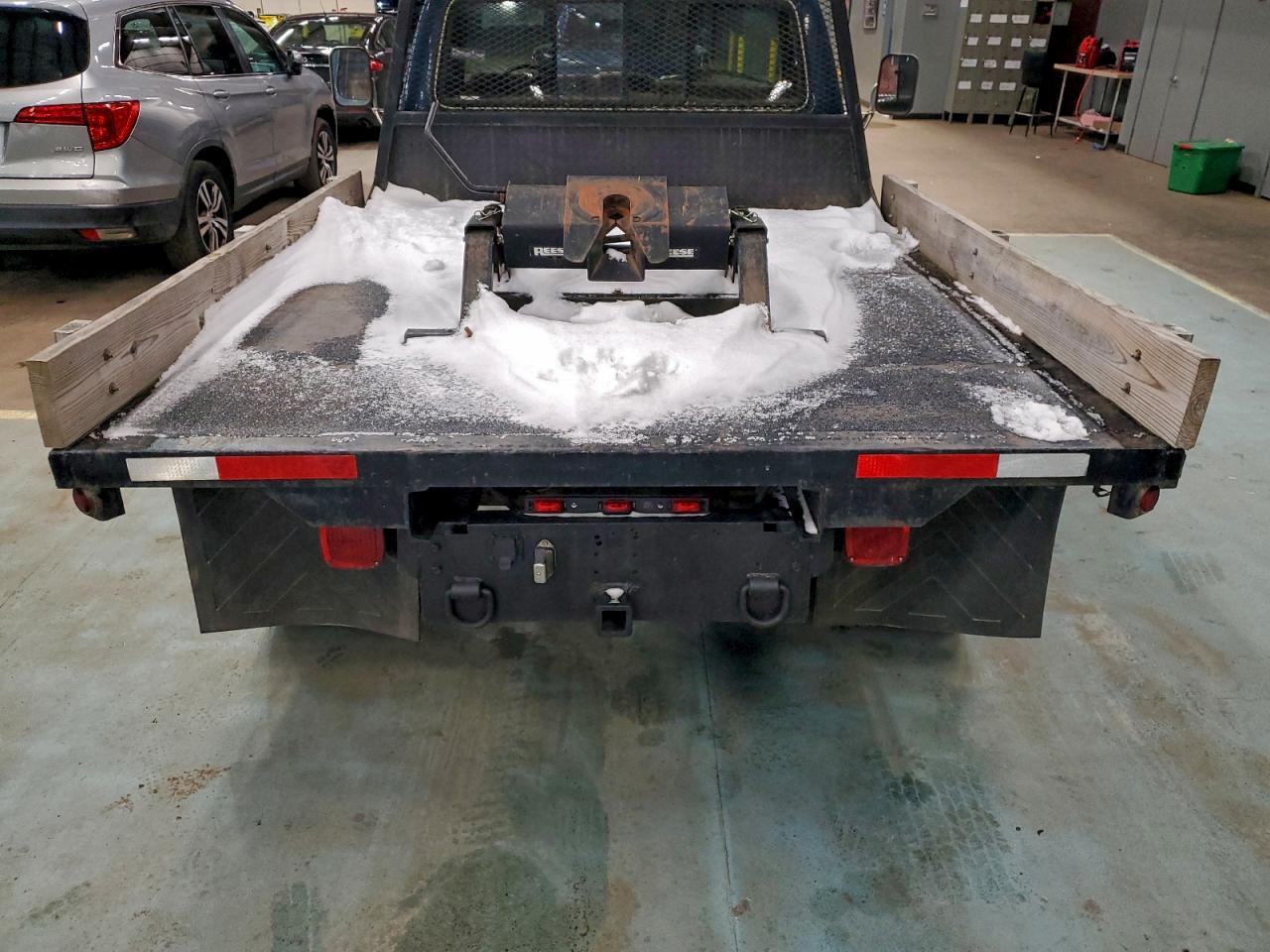 1986 Ford F350 VIN: 1FDKF37L8GKB67077 Lot: 96053525