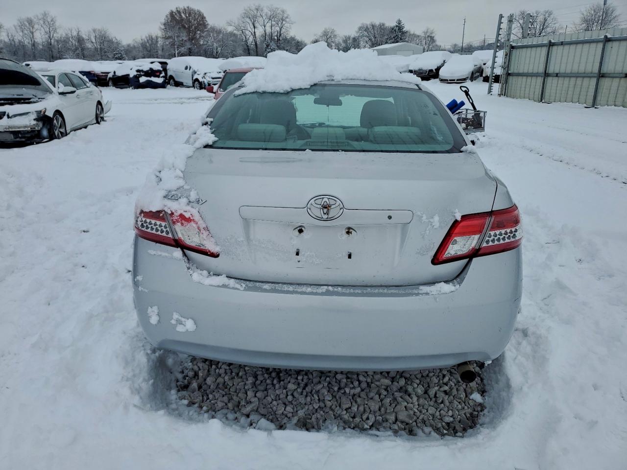 2010 Toyota Camry Base VIN: 4T1BF3EK2AU057261 Lot: 94147745