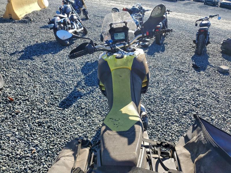 2022 APRILIA TUAREG 660  