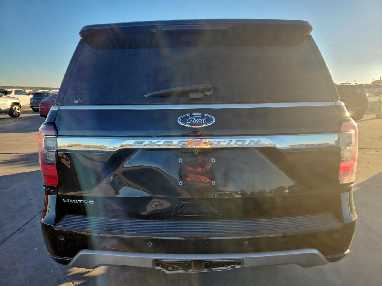 2018 Ford Expedition Limited VIN: 1FMJU1KT4JEA24761 Lot: 95974295