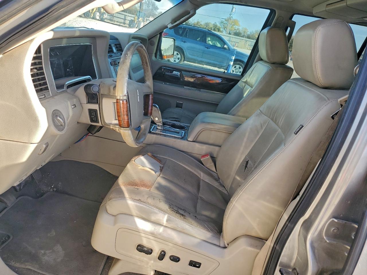 2008 Lincoln Navigator VIN: 5LMFU27568LJ21825 Lot: 96996105